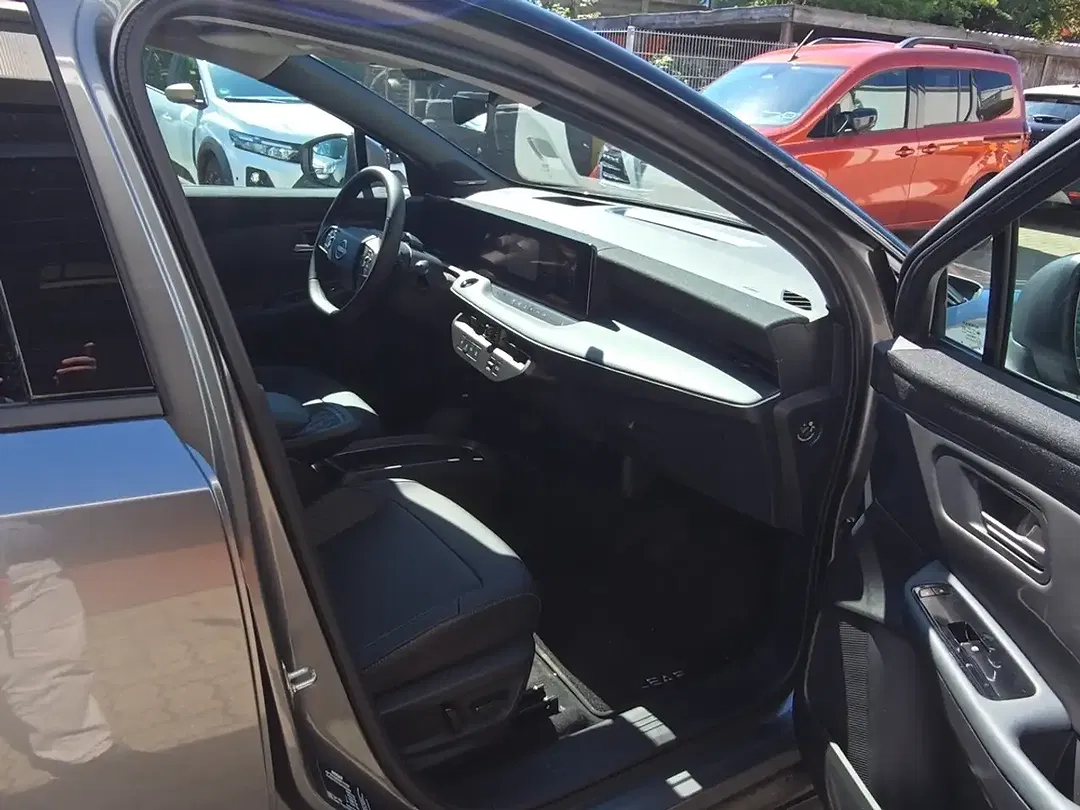 Nissan Leaf Evolve - Thumbnail 11