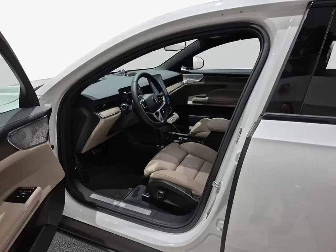 Volvo ES90 Single Motor Ultra - Thumbnail 10