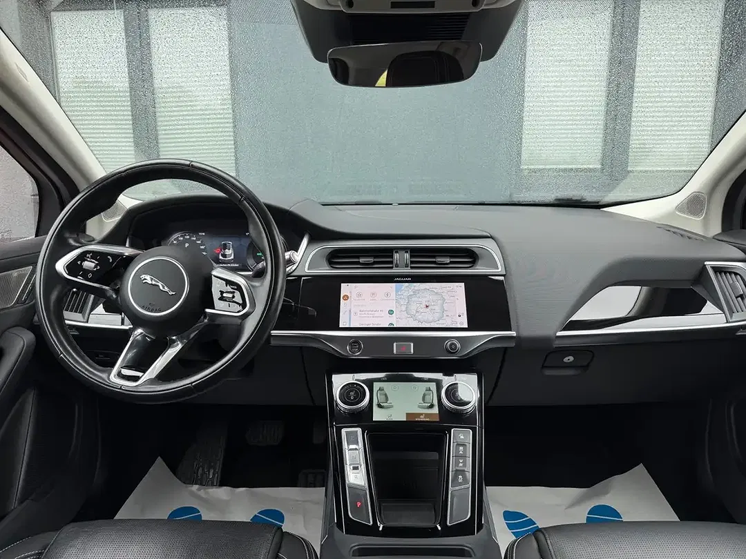 Jaguar I-Pace 4x4 - Thumbnail 14