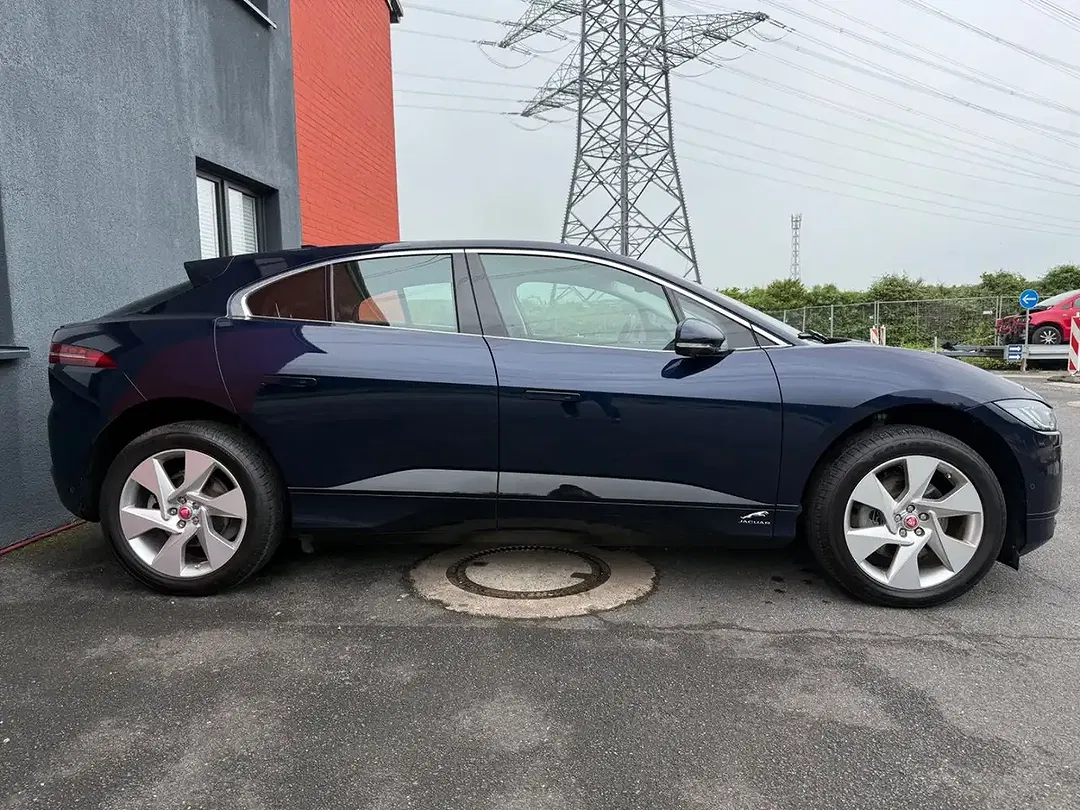 Jaguar I-Pace 4x4 - Thumbnail 4