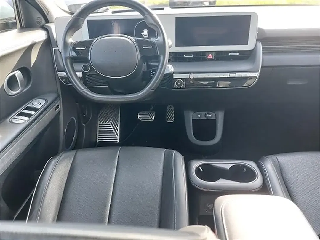 Hyundai IONIQ 5 - Thumbnail 10
