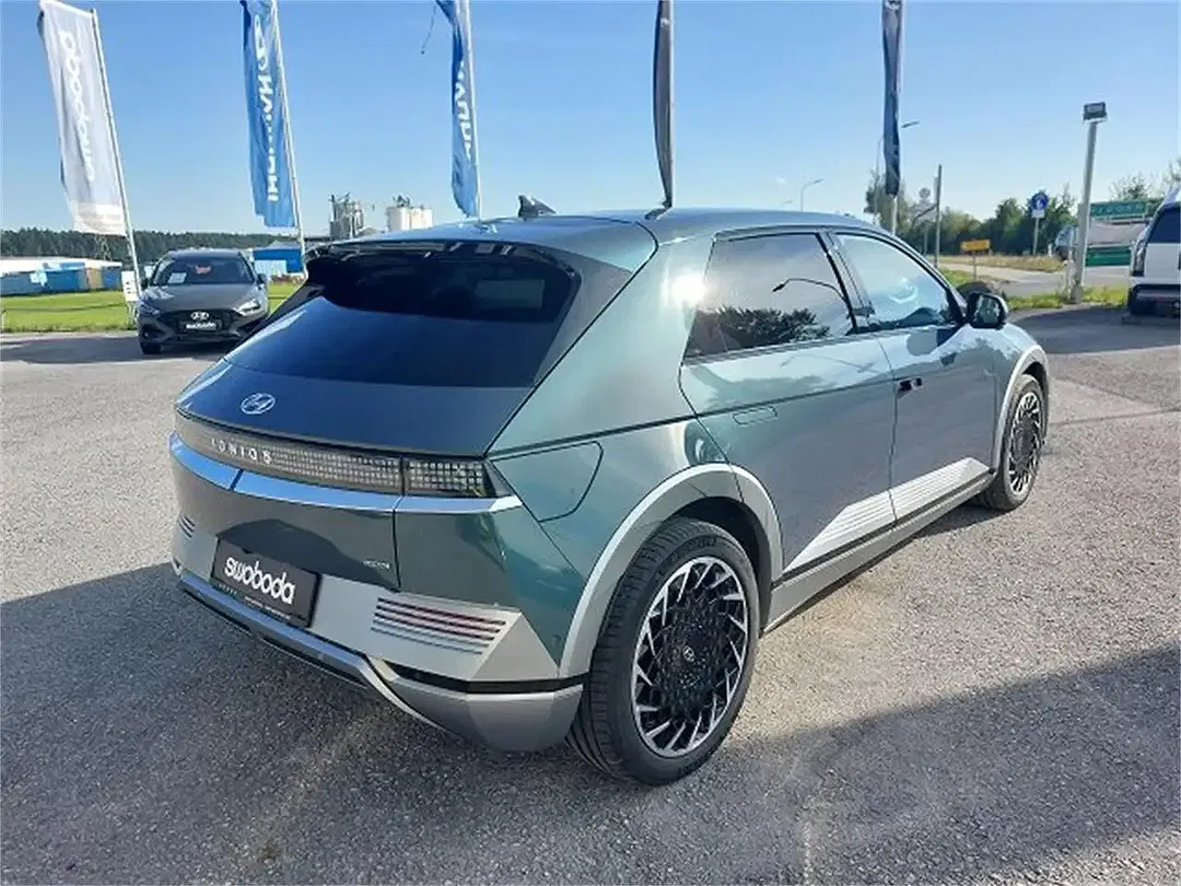 Hyundai IONIQ 5 - Thumbnail 5