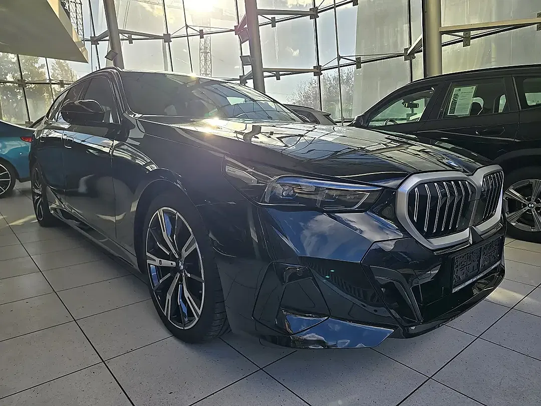BMW 520 AUT Touring - Thumbnail 4