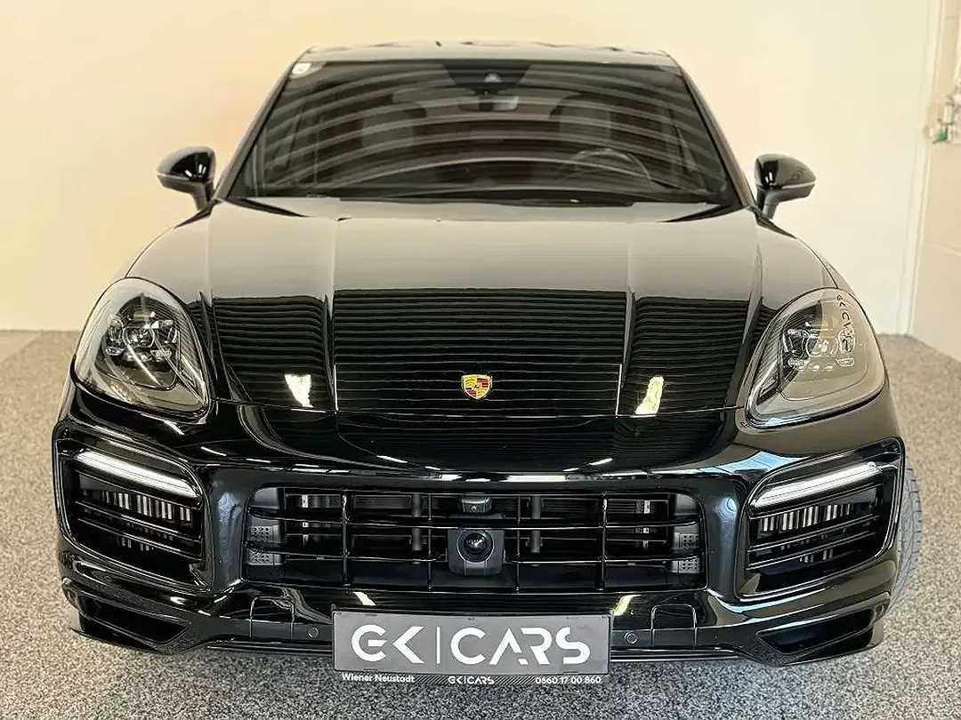 Porsche Cayenne E-Hybrid Sport Design Coupe - Thumbnail 2