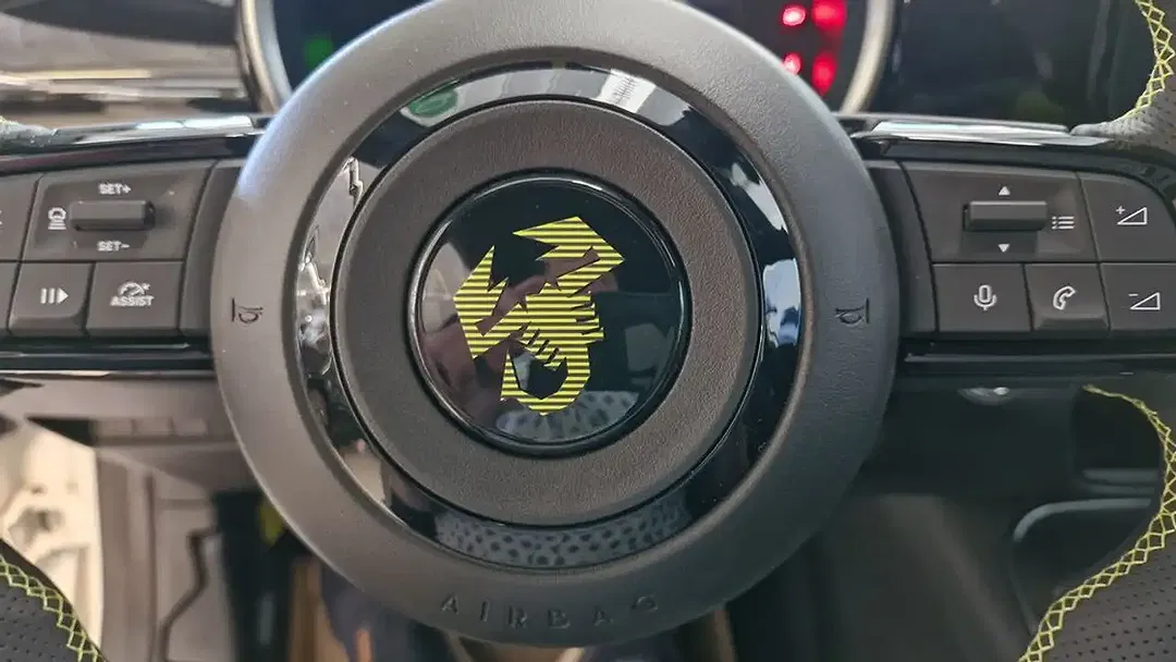 Abarth 600e Turismo - Thumbnail 14