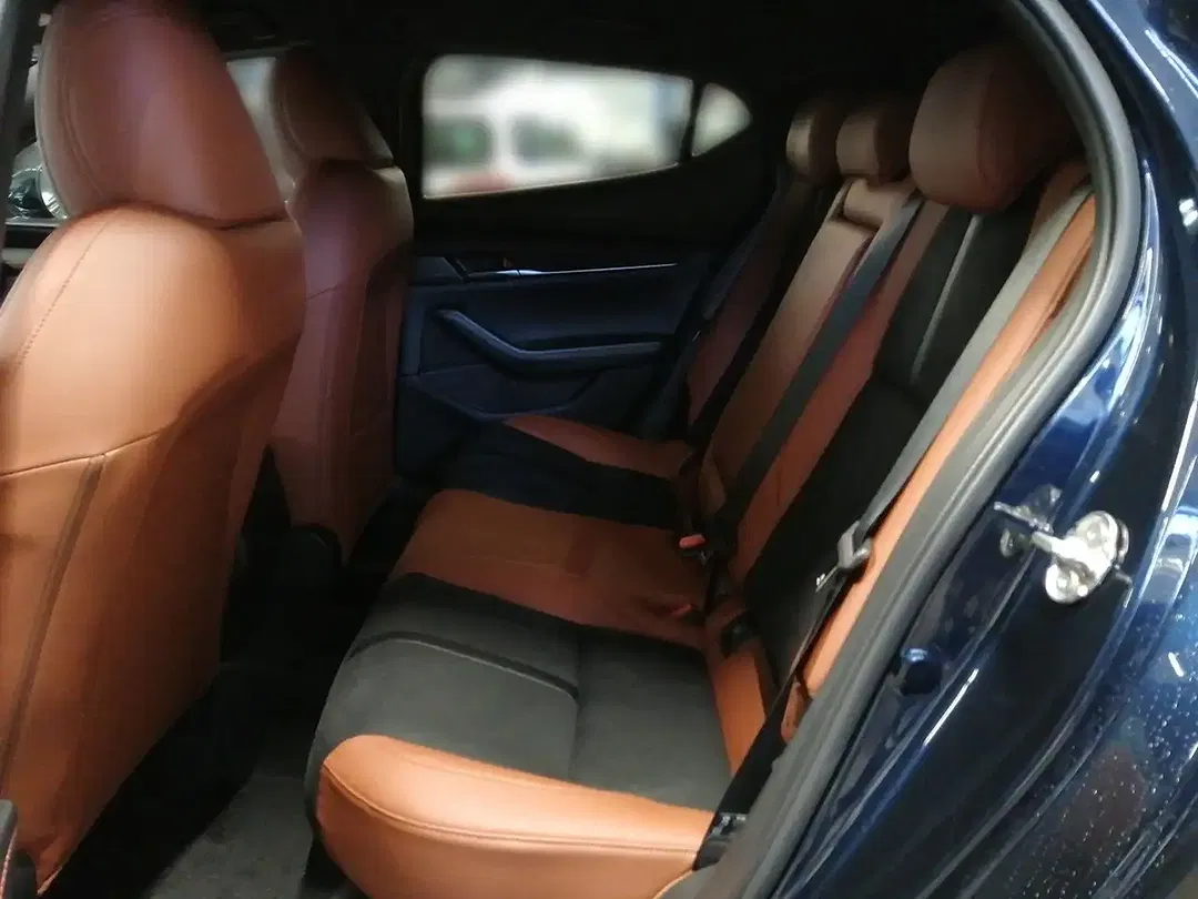 Mazda 3 AUT - Thumbnail 8