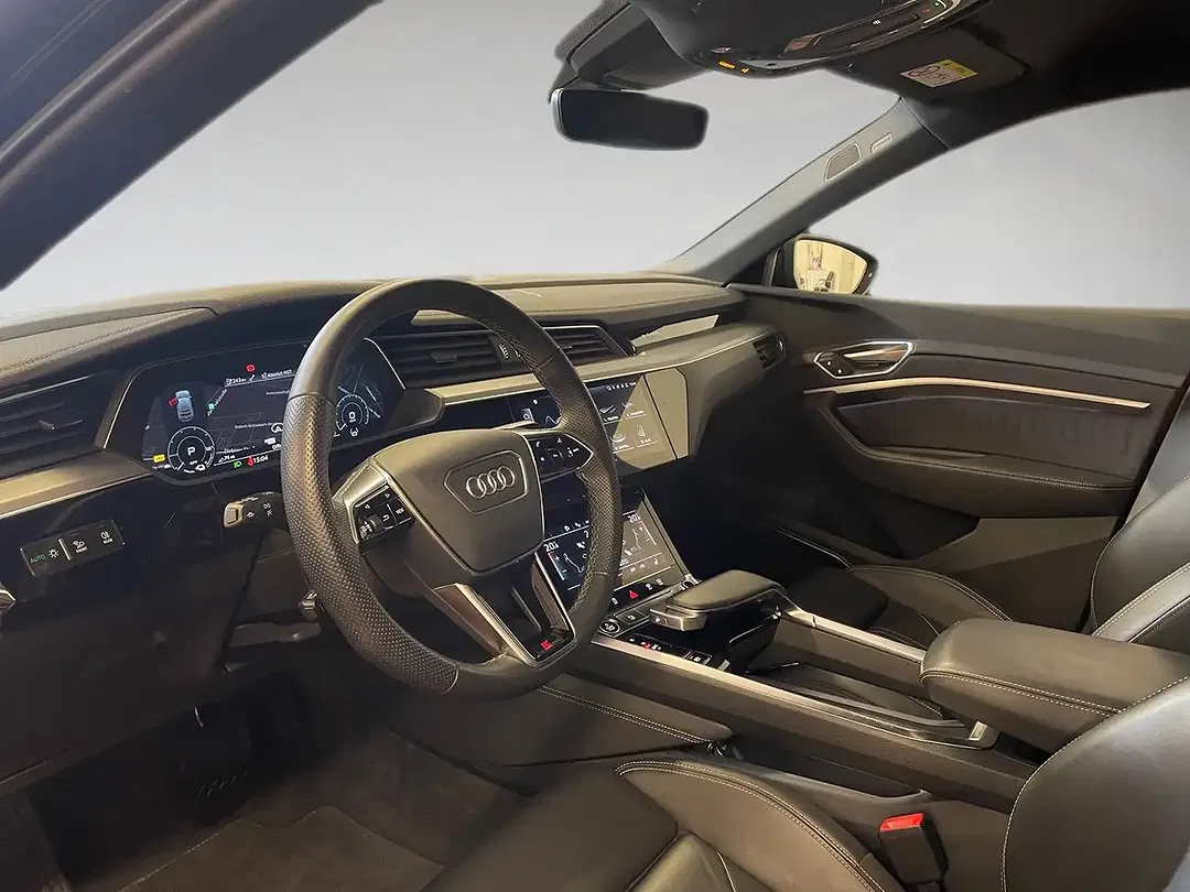 Audi e-tron 55 quattro Sportback S line - Thumbnail 9