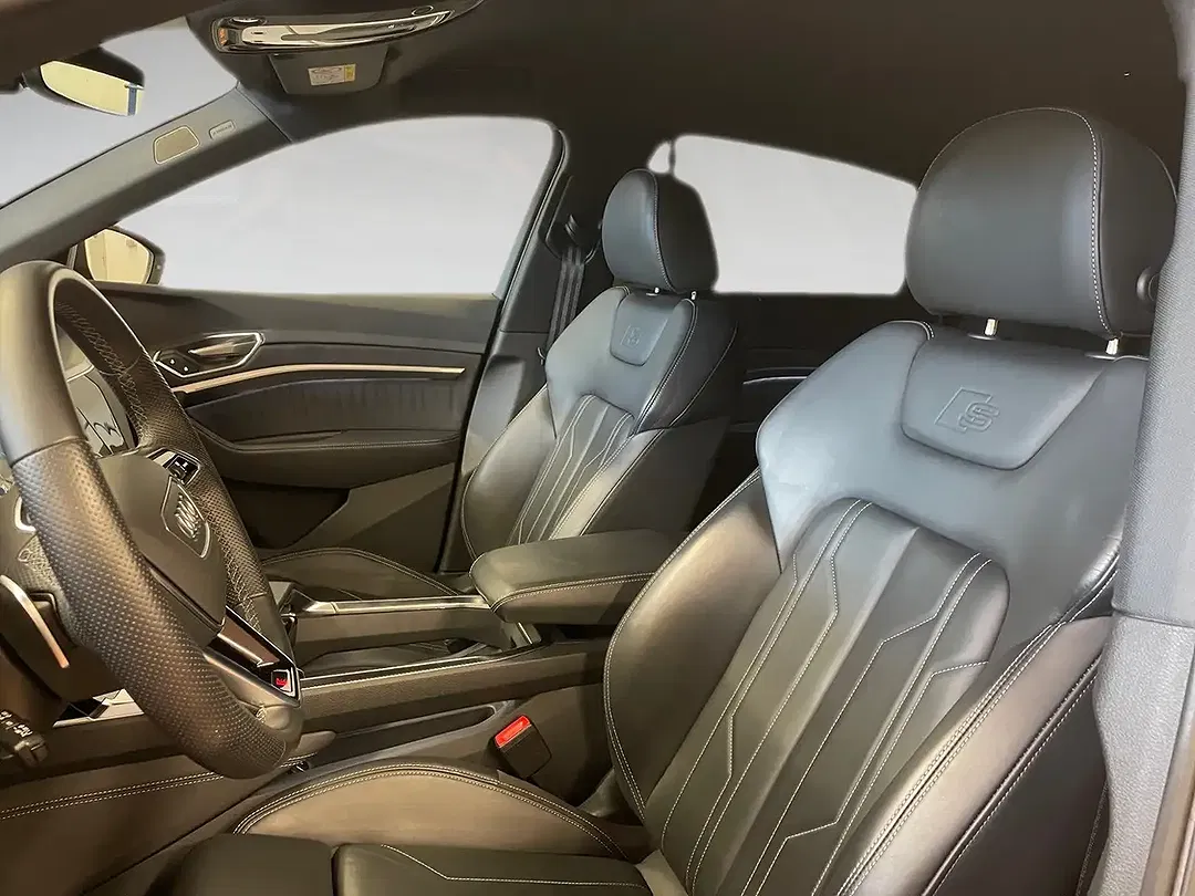 Audi e-tron 55 quattro Sportback S line - Thumbnail 12