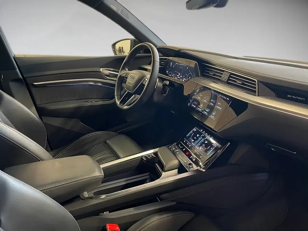 Audi e-tron 55 quattro Sportback S line - Thumbnail 8