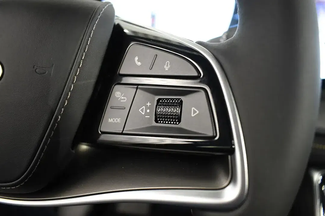 BYD Tang EV AWD Flagship - Thumbnail 13