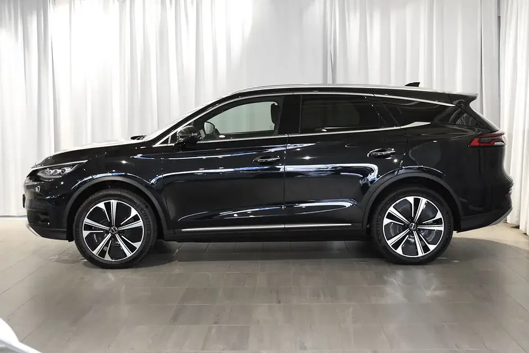 BYD Tang EV AWD Flagship - Thumbnail 6
