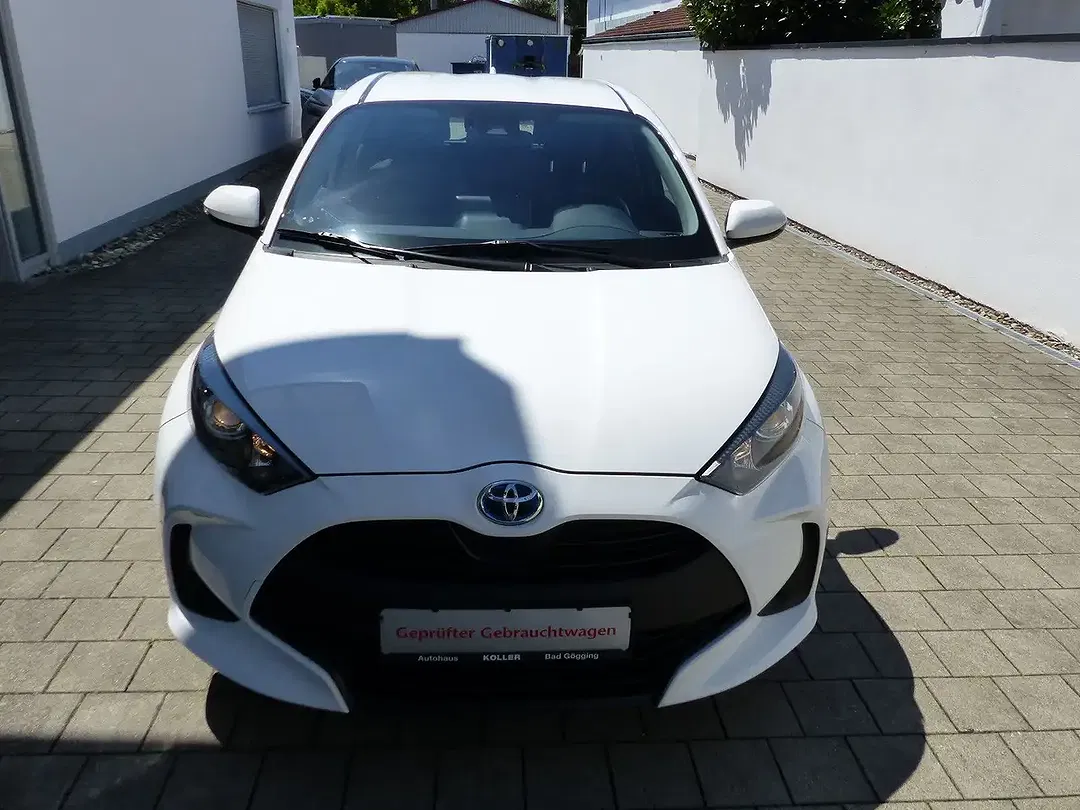 Toyota Yaris Hybrid Business Edition - Thumbnail 5