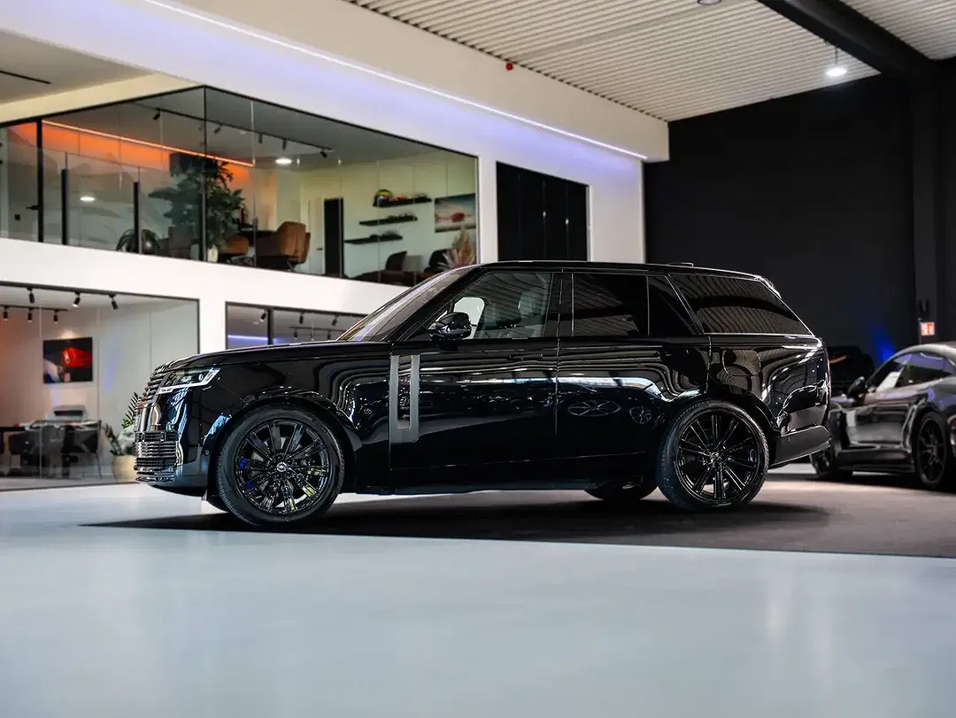 Land Rover Range Rover SV Executive - Thumbnail 3