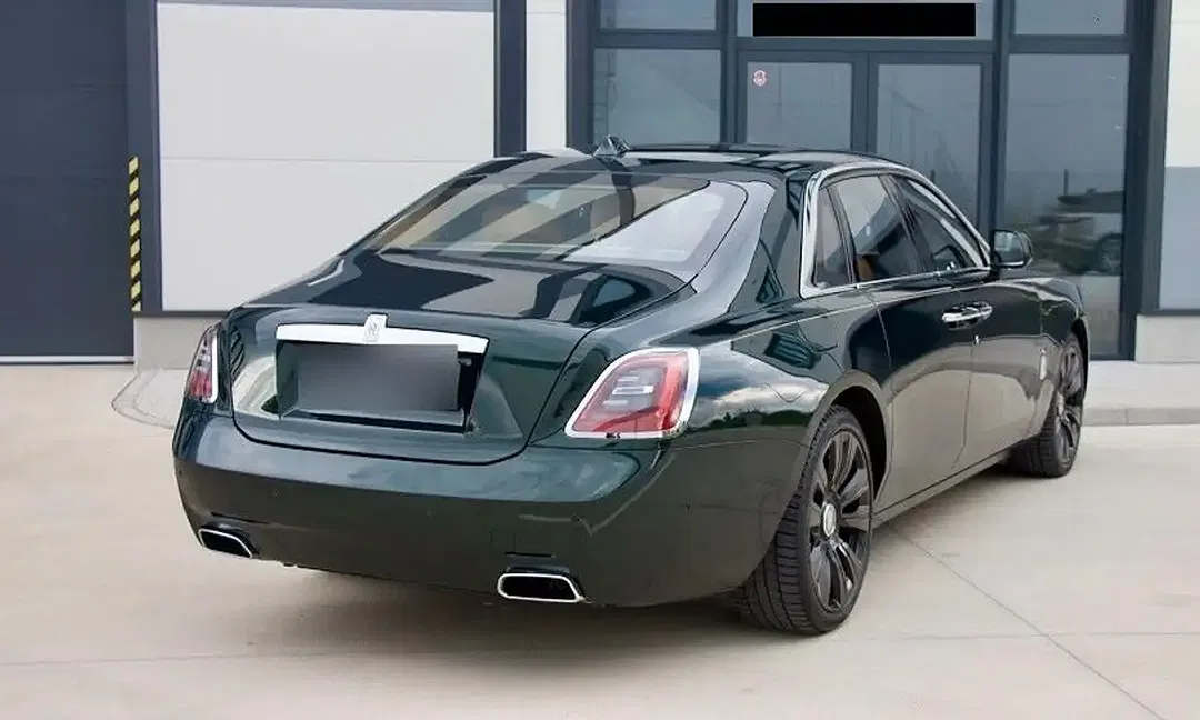 Rolls-Royce Ghost - Thumbnail 10