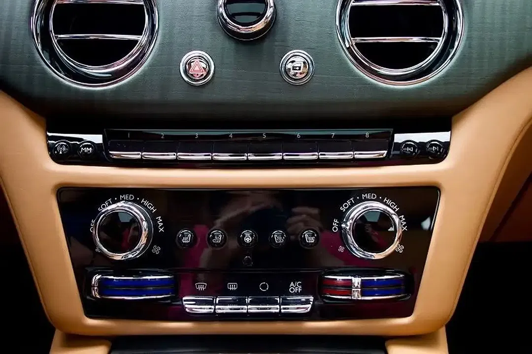 Rolls-Royce Ghost - Thumbnail 21