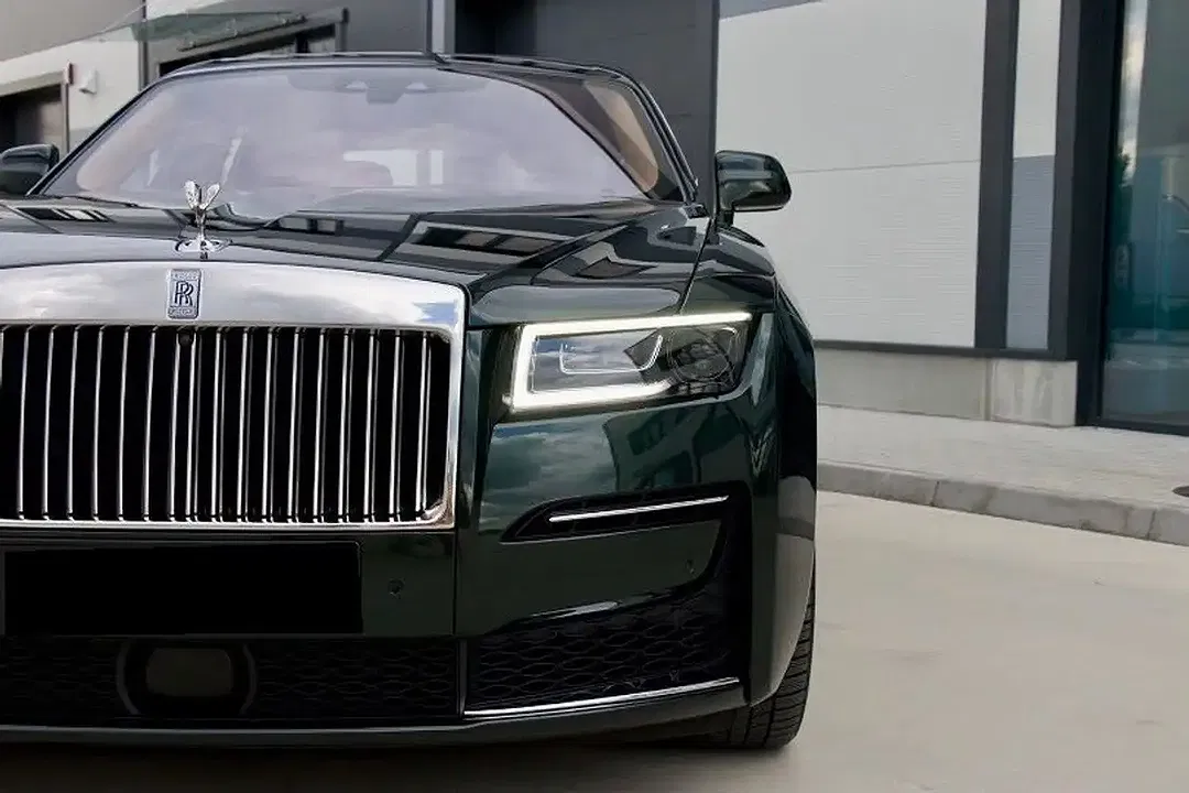 Rolls-Royce Ghost - Thumbnail 4