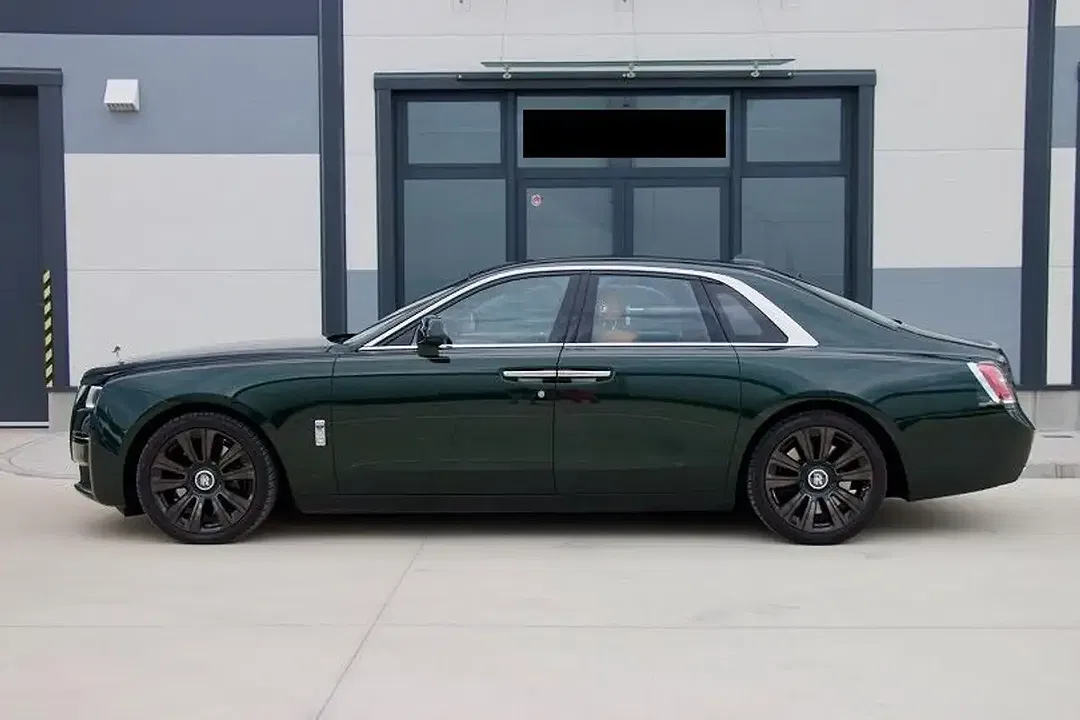 Rolls-Royce Ghost - Thumbnail 9