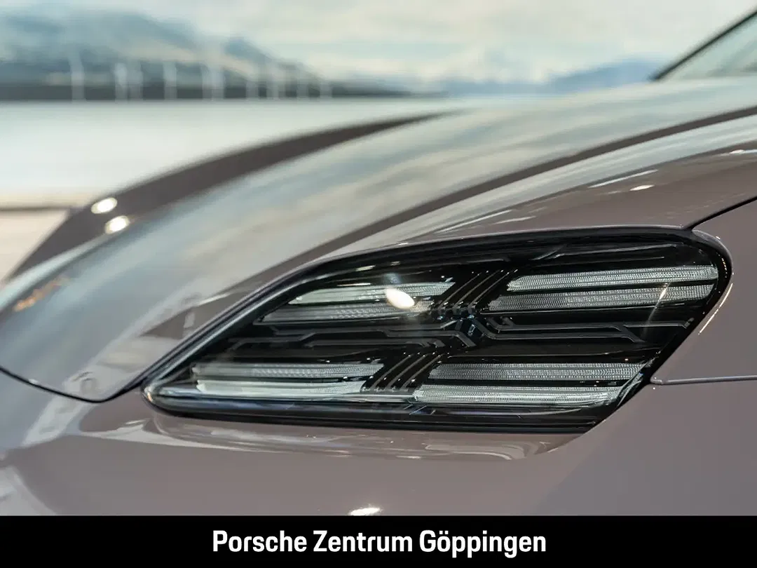 Porsche Macan - Thumbnail 13
