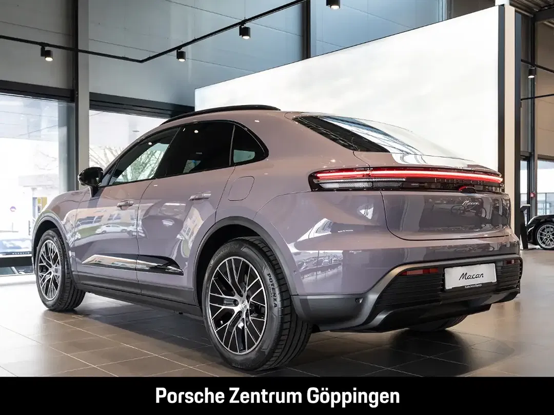 Porsche Macan - Thumbnail 3
