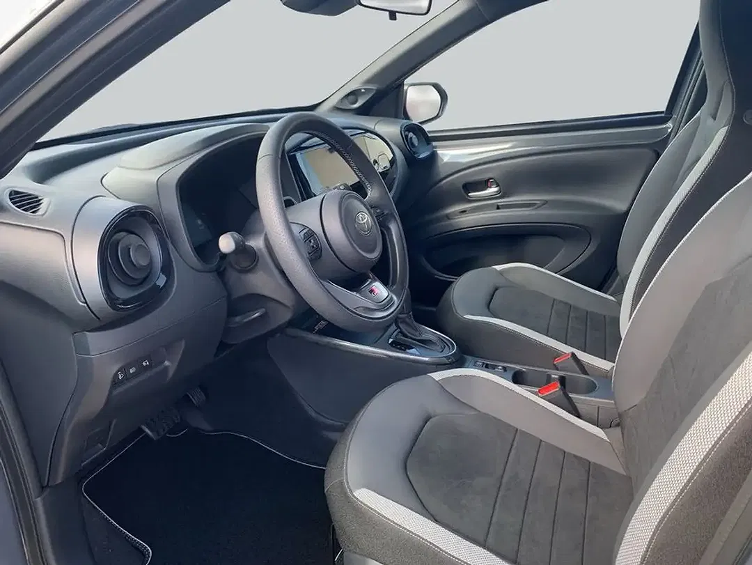 Toyota Aygo X 1.5 Hybrid GR Sport - Thumbnail 9