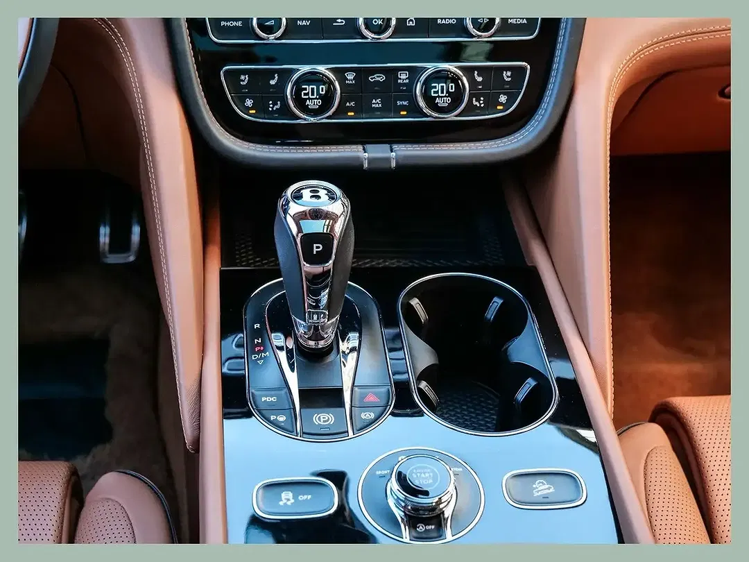 Bentley Bentayga 4.0 V8 Azure - foto 15