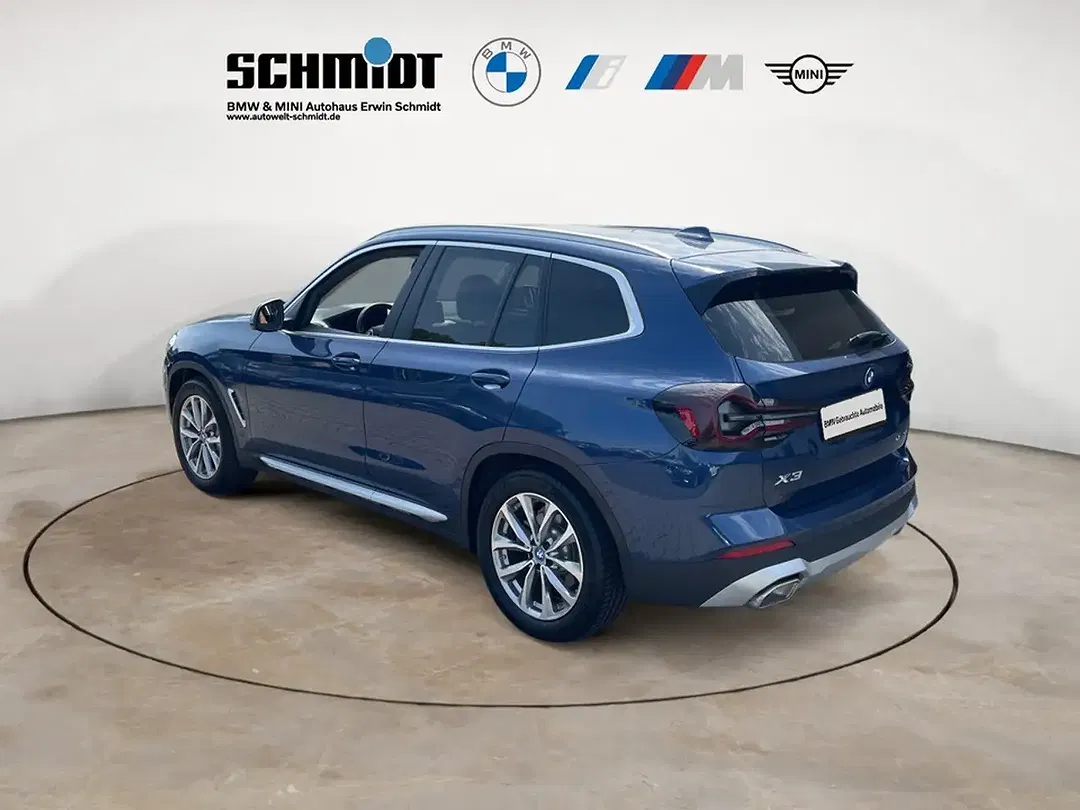 BMW X3 xDrive - Thumbnail 4