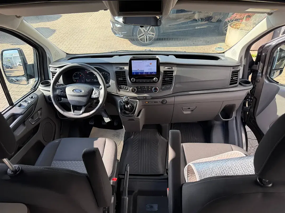 Ford Tourneo Custom - Thumbnail 9