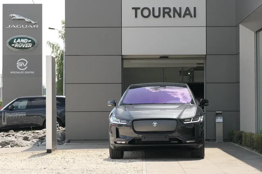Jaguar I-Pace EV400 4x4 R-Dynamic SE - Thumbnail 6