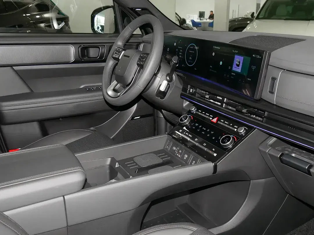 Hyundai SANTA FE Hybrid 4WD Blackline - Thumbnail 6
