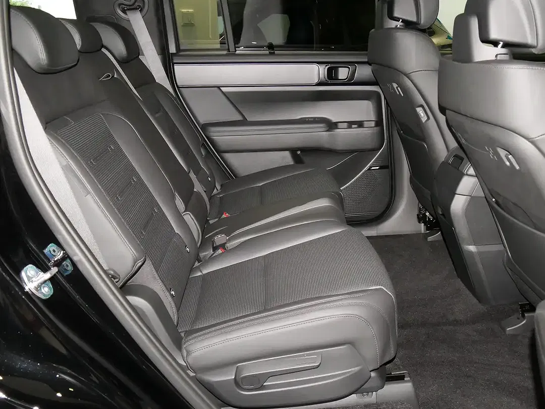 Hyundai SANTA FE Hybrid 4WD Blackline - Thumbnail 9