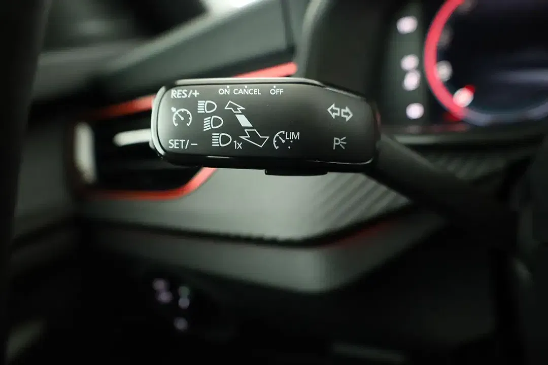 Skoda Kamiq 1.0 TSI Monte Carlo - Thumbnail 9