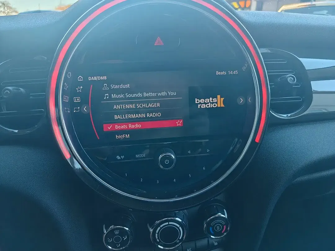 MINI One Facelift - Thumbnail 13