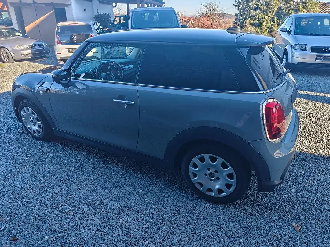 MINI One Facelift - Thumbnail 5