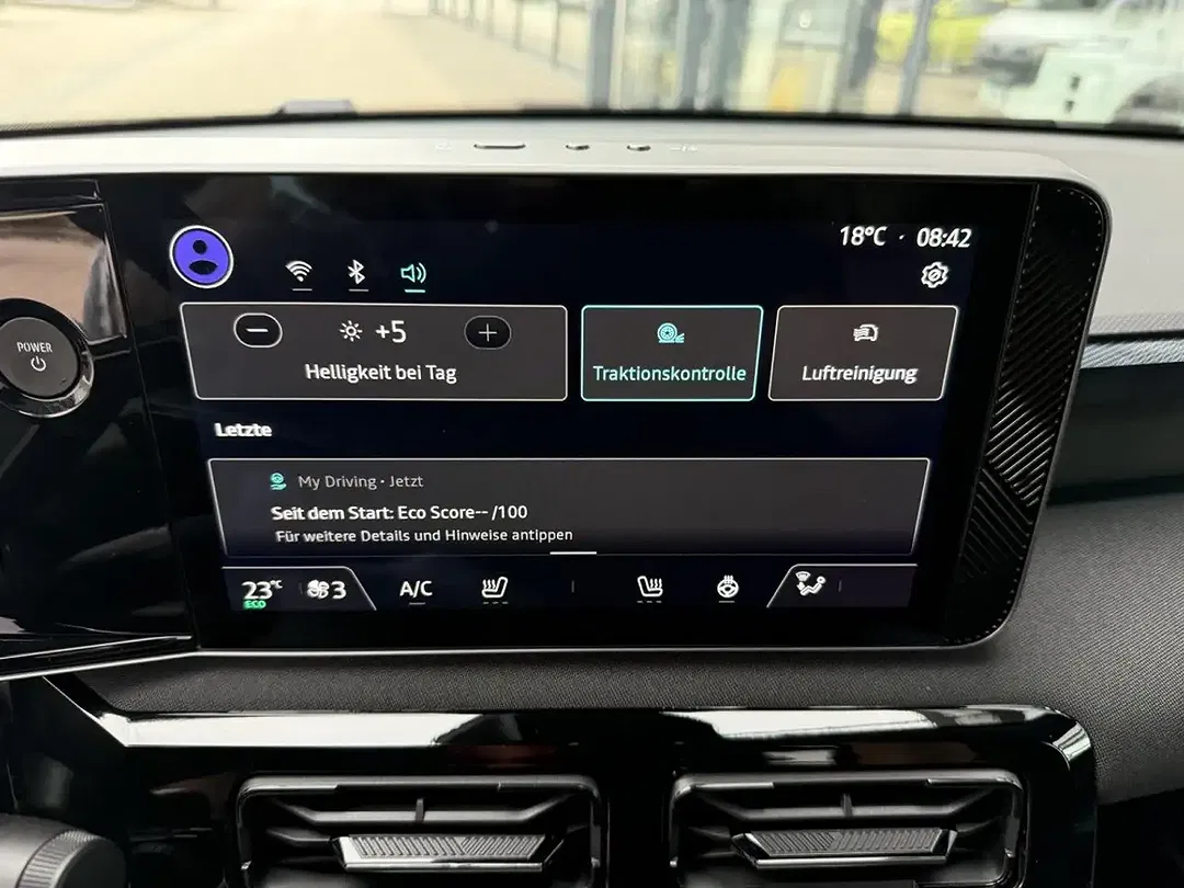 Nissan Micra EV - Thumbnail 13