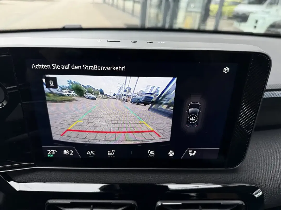 Nissan Micra EV - Thumbnail 16