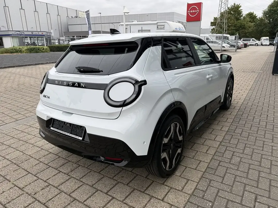 Nissan Micra EV - Thumbnail 4