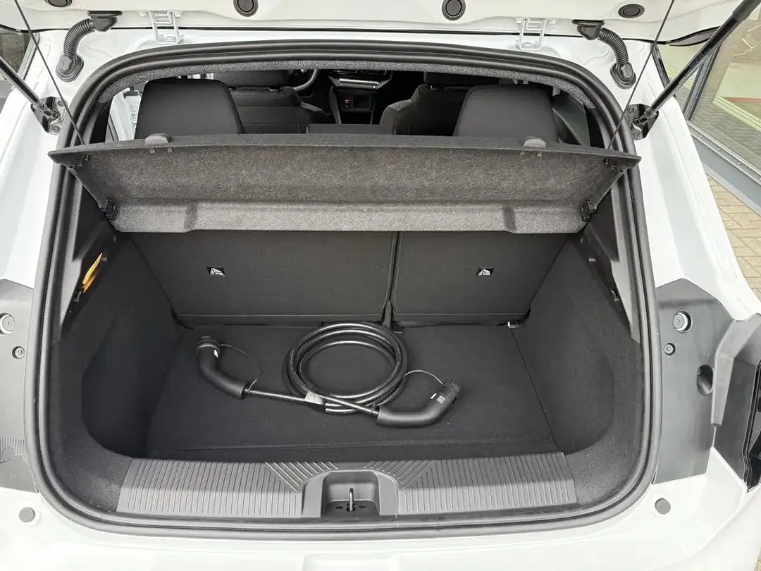 Nissan Micra EV - Thumbnail 9