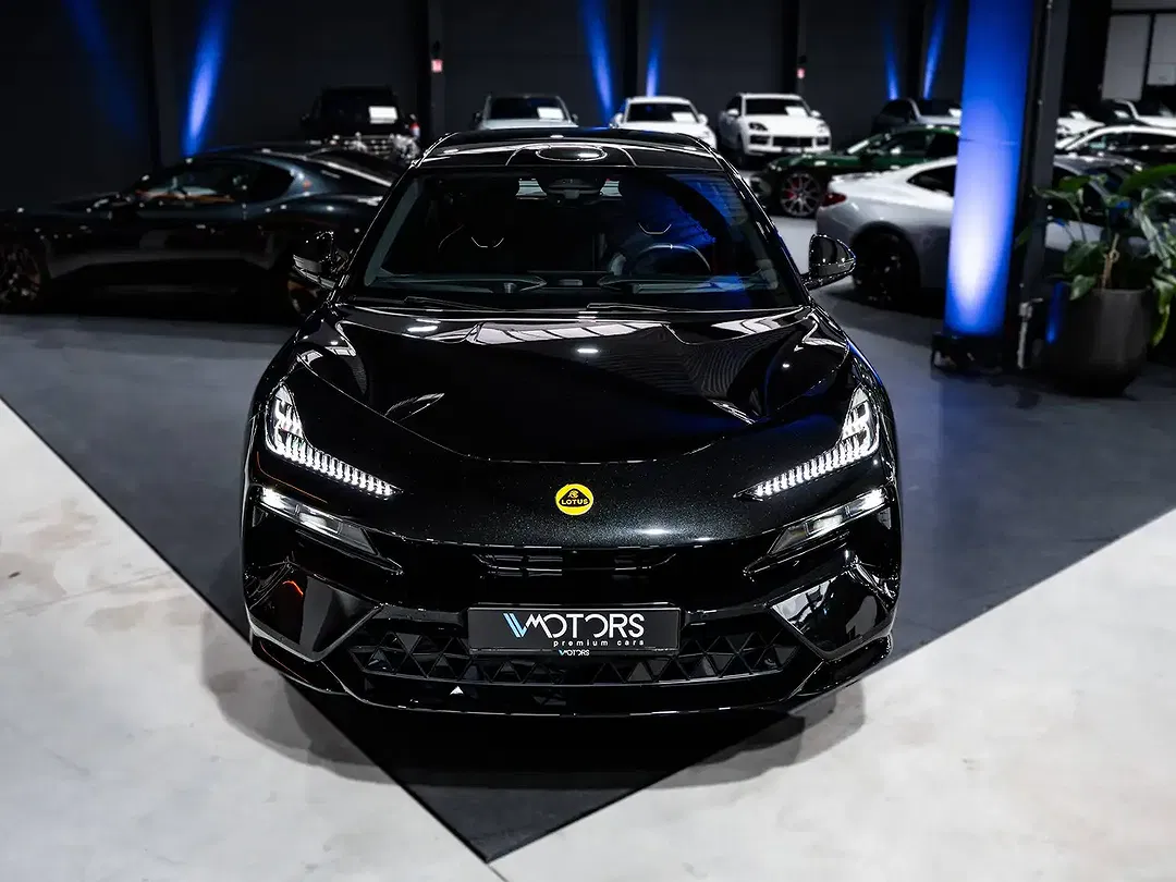 Lotus Eletre 4x4 - Thumbnail 6