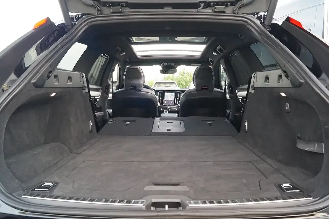 Volvo V90 B4 Geartronic AWD Cross Country Plus - Thumbnail 13