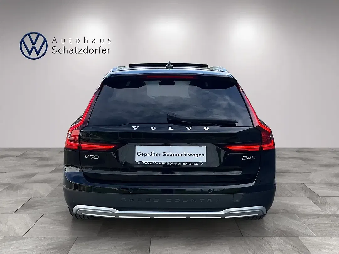Volvo V90 B4 Geartronic AWD Cross Country Plus - Thumbnail 4