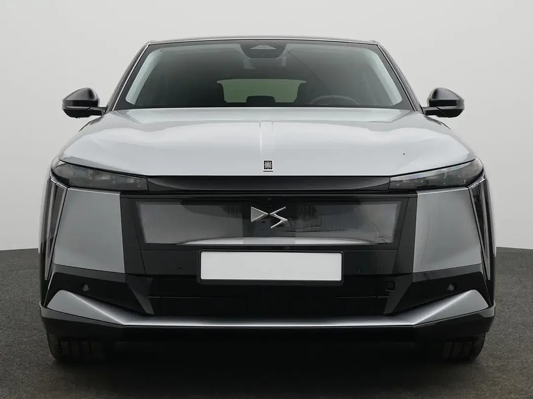 DS Automobiles N°8 - Afbeelding 1
