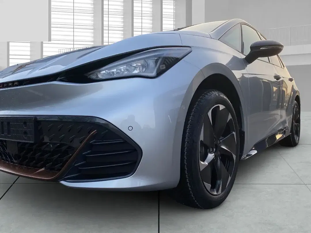 CUPRA Born - Thumbnail 5
