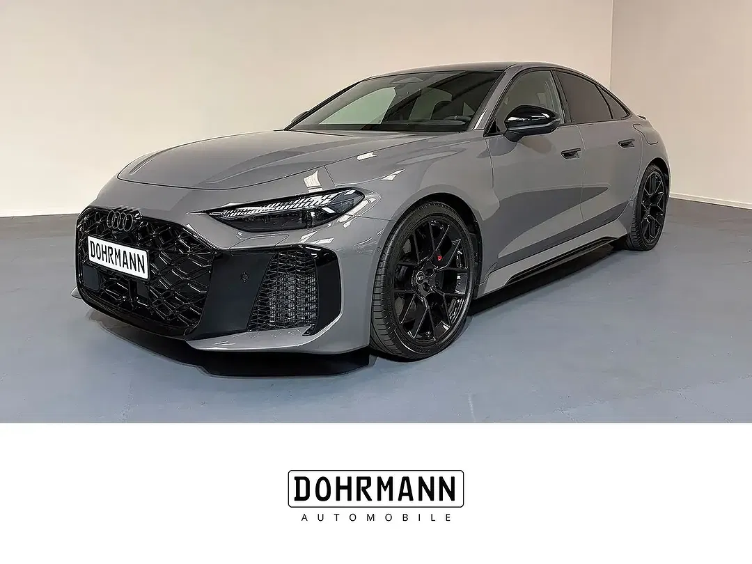 Audi RS5 - foto 1
