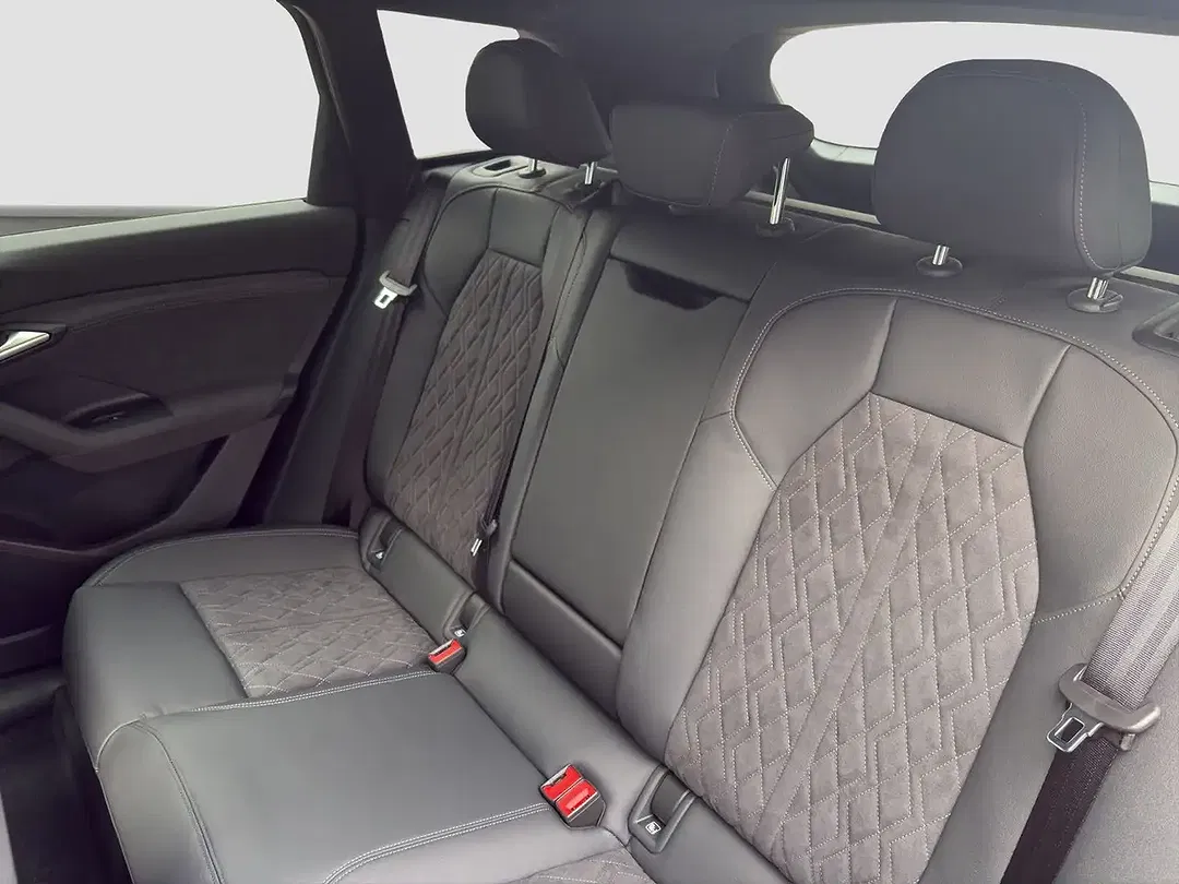 Audi SQ6 e-tron 25 - Thumbnail 12