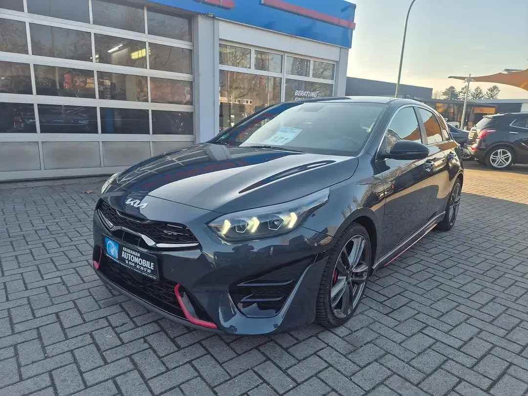 Kia Ceed SW / cee'd SW AMT GT - Thumbnail 3