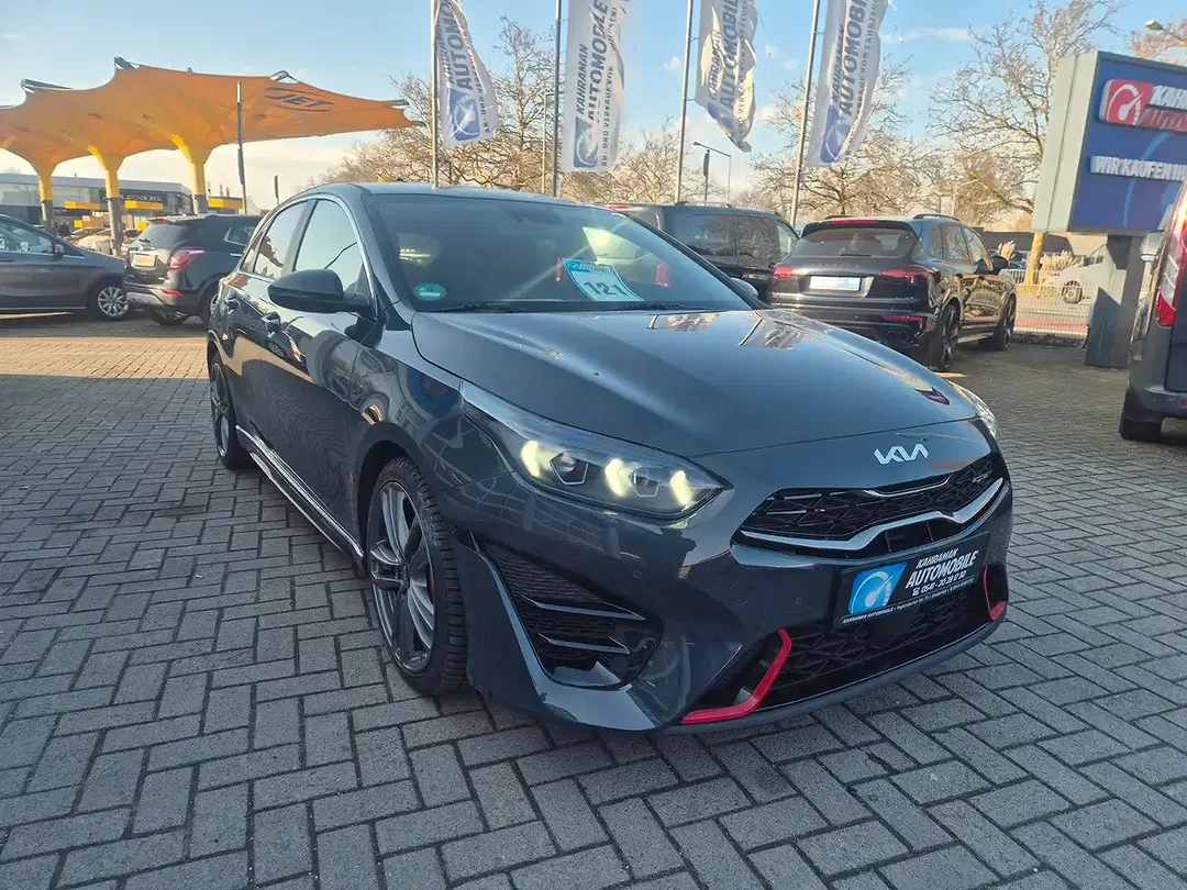Kia Ceed SW / cee'd SW AMT GT - Thumbnail 4