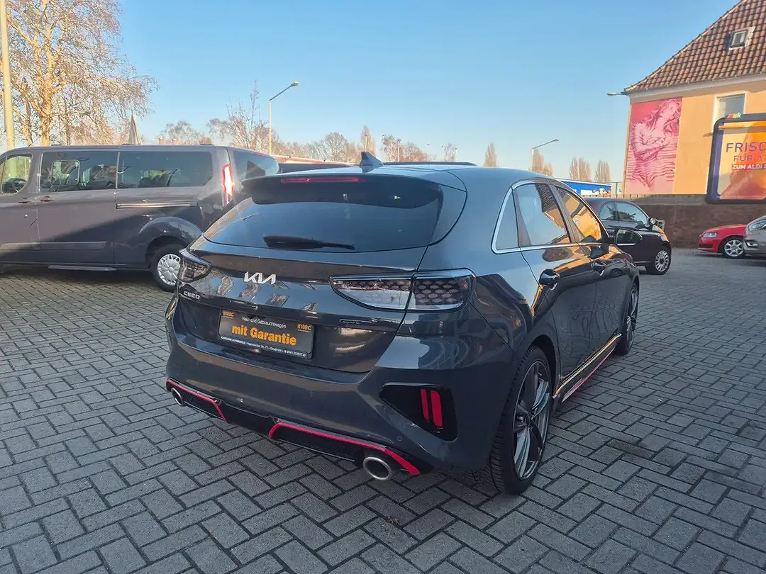 Kia Ceed SW / cee'd SW AMT GT - Thumbnail 5