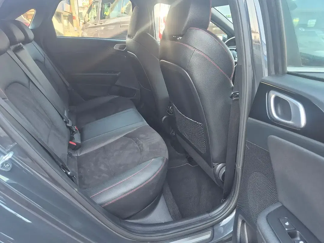 Kia Ceed SW / cee'd SW AMT GT - Thumbnail 9