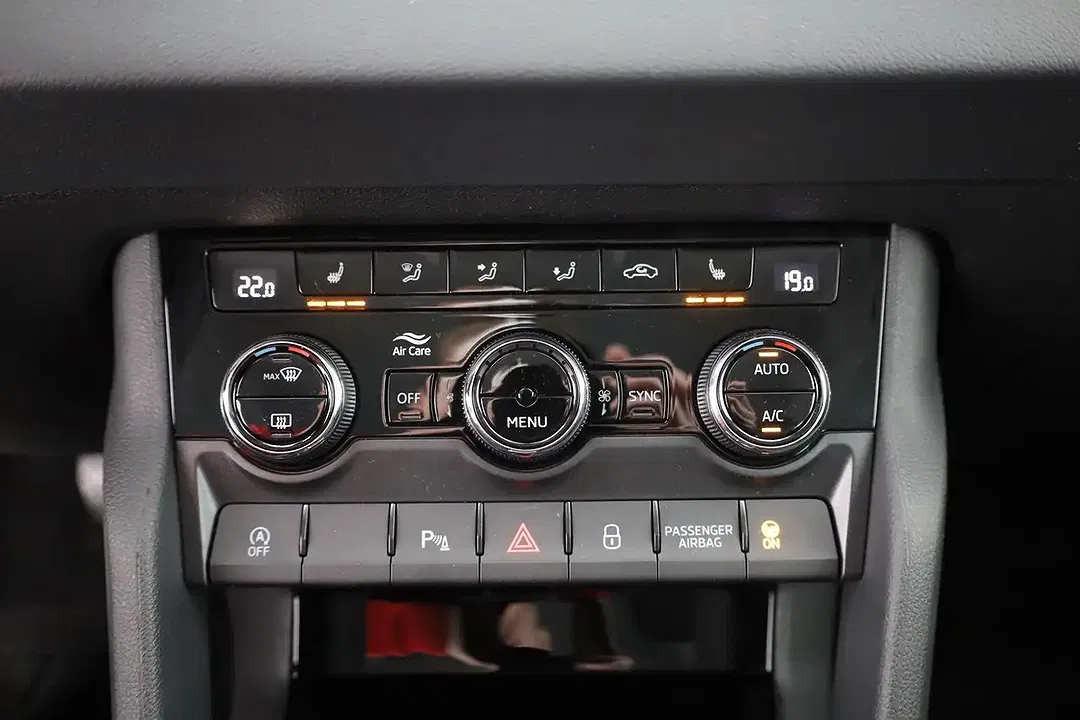Skoda Karoq 1.5 TSI DSG - Thumbnail 11