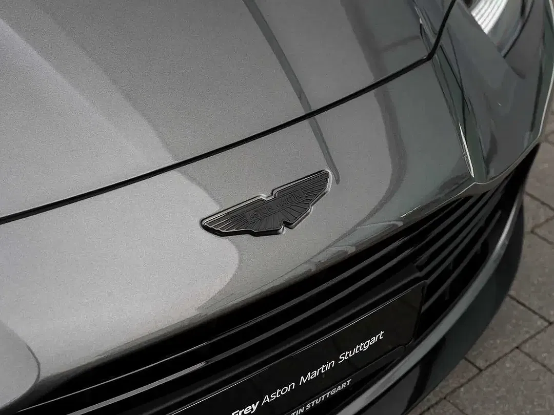 Aston Martin Vanquish Volante - Thumbnail 20